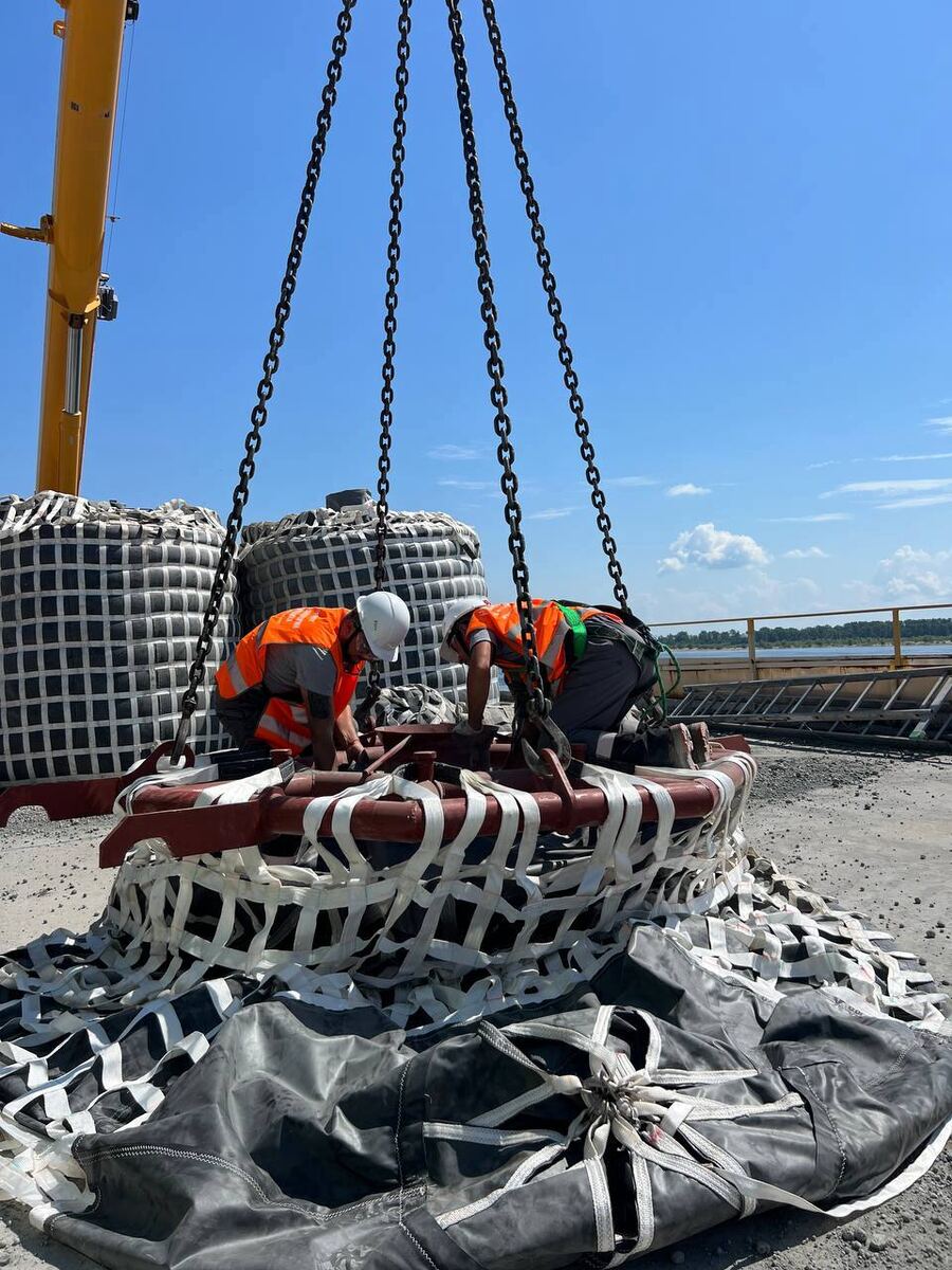Tailored handling of cargo